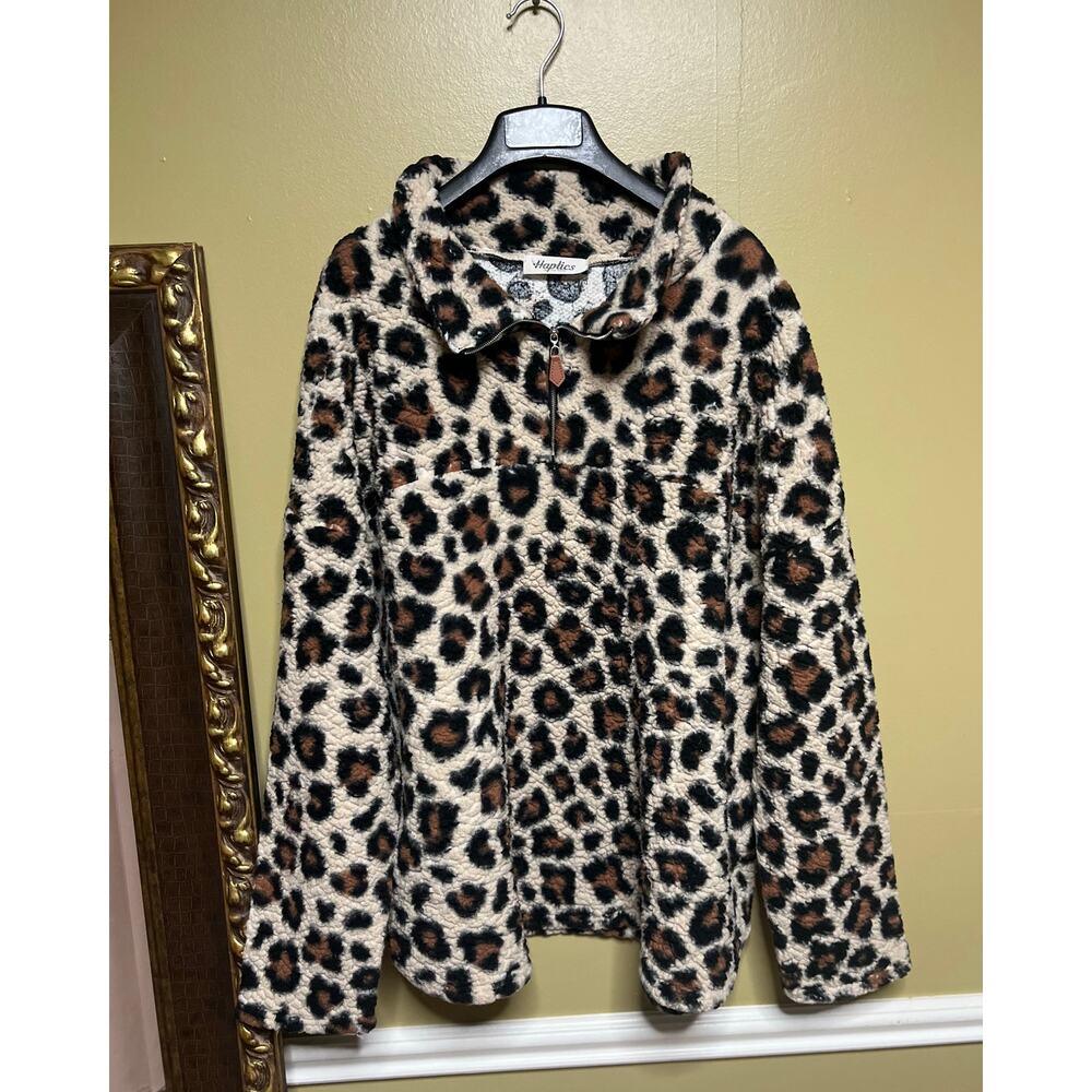 Haptics brand leopard print sherpa pullover sweater